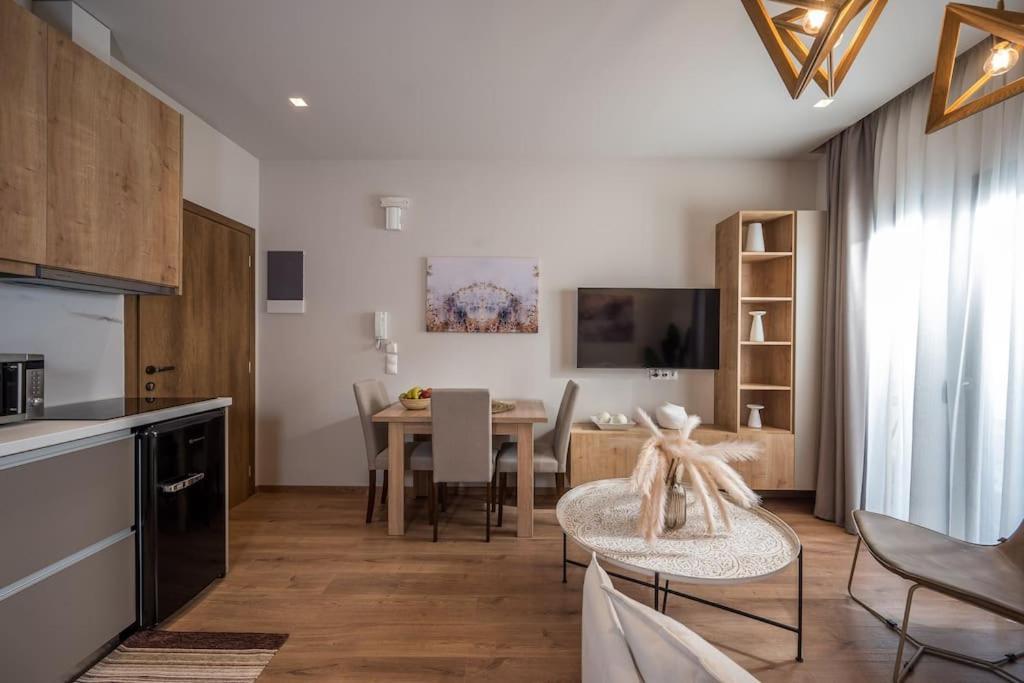 Amalia'S Luxury Apartment 1 Heraklion  ภายนอก รูปภาพ